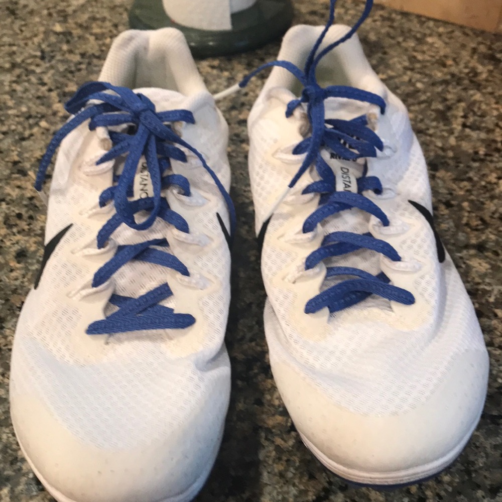 Men’s running cleats